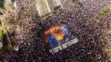 Thousands of protesters take to streets against Israeli cabinet for 34th consecutive week