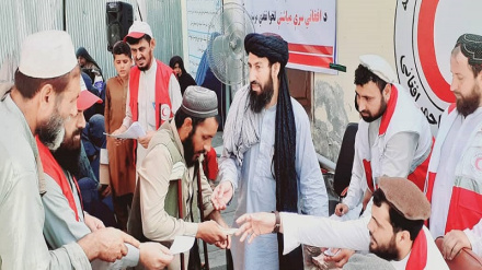 ننګرهار کې سلګونه سوالګرو کورنیو سره نغدي مرسته وشوه