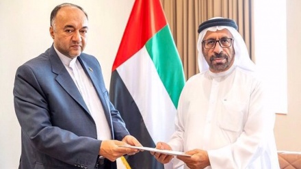  President Raeisi officially invites Emirati counterpart and ruler of Abu Dhabi to visit Iran 