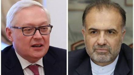 Иран и Россия сделали акцент на борьбе с односторонностью