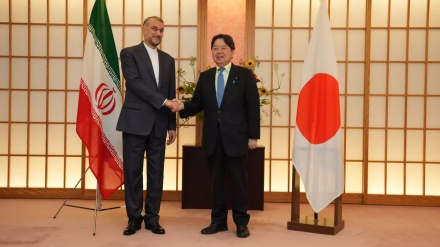 イラン外相が、日本の政府関係者らと会談