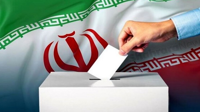 距伊朗伊斯兰议会和专家会议选举仅剩不足一个月的时间