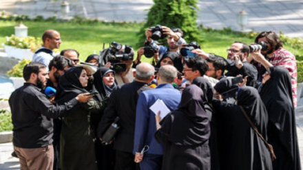 اعضای هیأت دولت در جمع خبرنگاران - ۱ شهریور۱۴۰۲