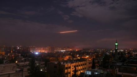 Avionët luftarak të regjimit sionist sulmojnë kryeqytetin sirian