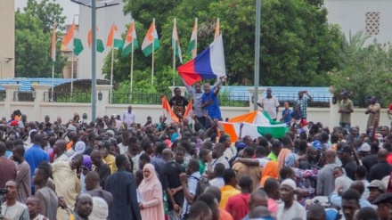 Главы военного переворота в Нигере запросили помощь у группы 
