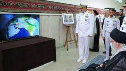 Iran, Leader ha visitato la mostra dei risultati dell'86a flotta dell'esercito