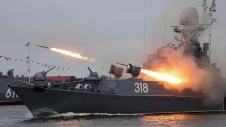 (AUDIO) Russia, marina militare ha preso di mira deposito armi di Kiev