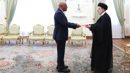 Президент Ирана: Между Ираном и Анголой установлены дружеские отношения