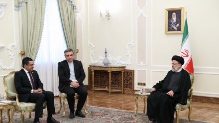 Rəyisi: İroni zumandətion de dustə kişvəron təğsim bəbe