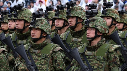 Япония армияси кўпроқ ҳарбий маблағ сўради