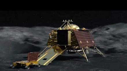 চন্দ্রযান-৩ : ভারতে উৎসবমুখর পরিবেশ, রাজনৈতিক মহলে প্রতিক্রিয়া     