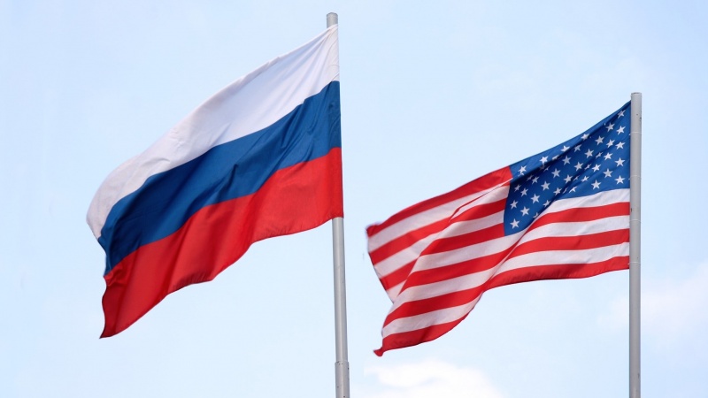 Bendera Rusia dan Amerika Serikat