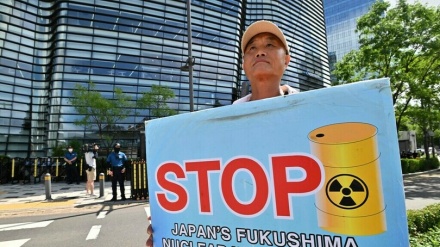 韩国大学生试图闯入日本大使馆抗议福岛核污染水排海