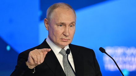 Putin: Russlands wirtschaftliche Macht und Größe übertreffen die Deutschlands