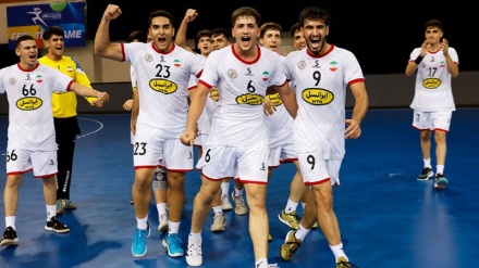 مسابقات قهرمانی جهان؛ صعود تاریخی نوجوانان هندبال ایران به یک‌هشتم نهایی 