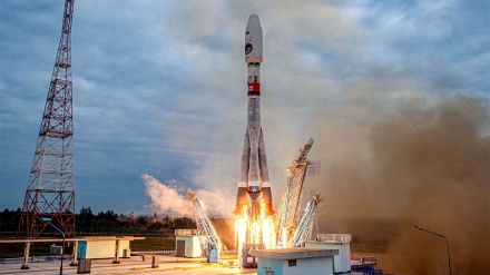 चांद पर पहुंचने को लेकर फिर शुरू हुई प्रतिस्पर्धा, 50 साल बाद रूस का मून मिशन लूना 25 हुआ लॉन्च