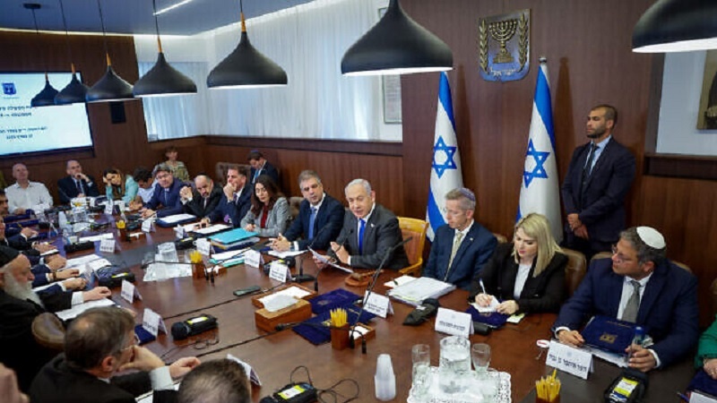 Netanyahu'nun kabinesinde Gazze savaşının devamı konusunda anlaşmazlıkların şiddetlenmesi