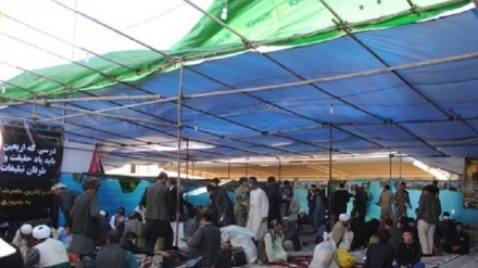 زائران افغانستانی اربعین حسینی (ع) در مرز دوغارون خدمات پذیرایی، اسکان و حمل و نقل دریافت می کنند