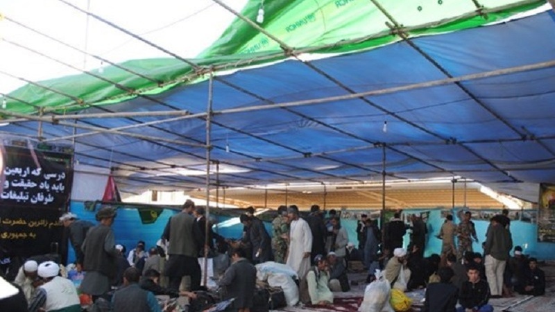 زائران افغانستانی اربعین حسینی (ع) در مرز دوغارون خدمات پذیرایی، اسکان و حمل و نقل دریافت می کنند