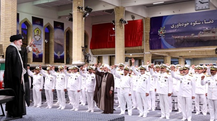 İslomi İnğilobi Yolə Rəhbər de İslomi Respublika ləşkəri dıyo ğıvvon skadron 86 koəvonon iyən de çəvon ayləon vindemonədə hamyəşe: şımə ko qıləy yolə fəxr be