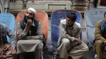 ۷۰ سلنه افغانان د فقر تر کرښې لاندې ژوند کوي