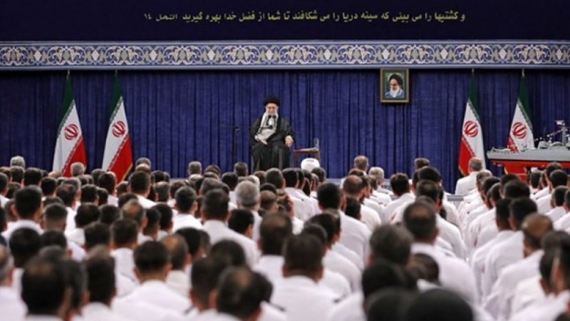 הפגישה של מפקדי חיל הים עם מנהיג המהפכה