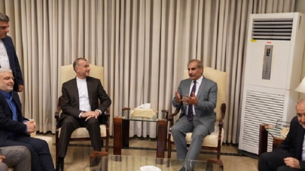 Cooperazione, Iran-Pakistan, siglati 4 documenti in economica e commercio