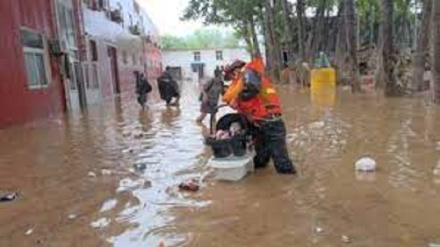 Continuano le piogge torrenziali in Cina con diversi morti e dispersi