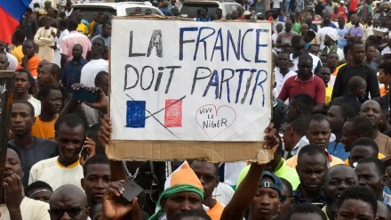 Nigeri i vendos ultimatum Francës për tërheqjen e trupave nga ky vend