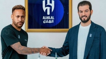 Calcio, anche Neymar in Arabia Saudita: l'accordo con l'Al-Hilal