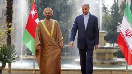 De Omani xarıci vəzir, Əmirəbdullahiyani telefoniyə votımon