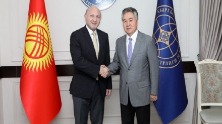 Қирғизистон ташқи ишлар вазири БМТнинг Марказий Осиёдаги вакили билан учрашди