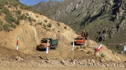 イラン北西部で、最大規模のウラン鉱山操業開始