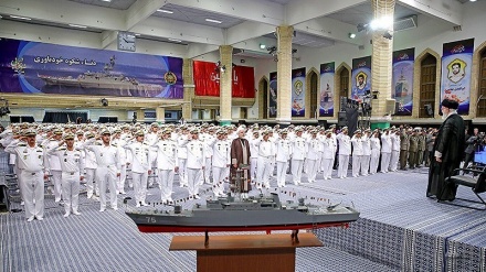 Personil Armada 86 AL Militer Iran Bertemu Rahbar 