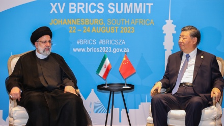 Pertemuan Presiden Iran dan Mitranya dari Cina di Afrika Selatan