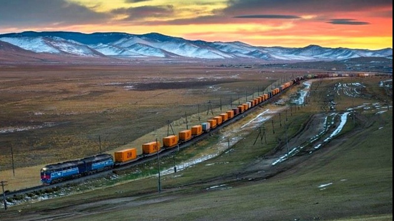 Российский контейнерный поезд отправился из иранского Инчебуруна в Саудовскую Аравию