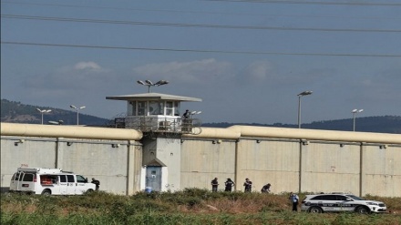 اعتصاب غذای ۱۰۰۰ اسیر فلسطینی در زندان های رژیم صهیونیستی 