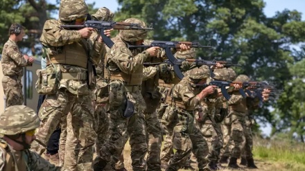 Les marines ukrainiens formés par l'Angleterre rentrent chez eux