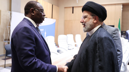Präsident Raisi bekräftigt Ausbau der bilateralen Beziehungen zu afrikanischen Ländern