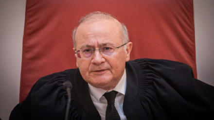 השופט יוסף אלרון הודיע בצעד חסר תקדים כי יתמודד על נשיאות העליון