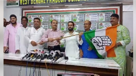 তৃণমূল ছেড়ে কংগ্রেসে যোগ দিলেন মন্ত্রী ফিরহাদ হাকিমের জামাতা 