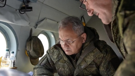 Russia, Shoigu nel grande nord visita marina militare nell'Artico