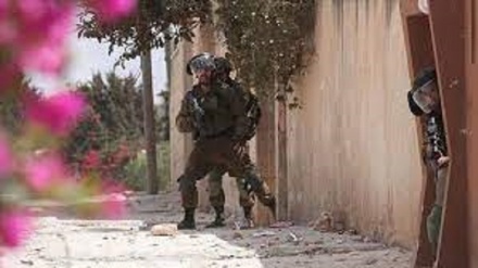 11 palestinesi sono rimasti feriti a Gaza ed a sud di Nablus