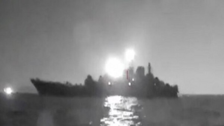 俄罗斯油轮遭乌克兰无人艇袭击受损