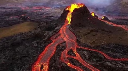 Исландиядаги вулқондан лава отди (филм)