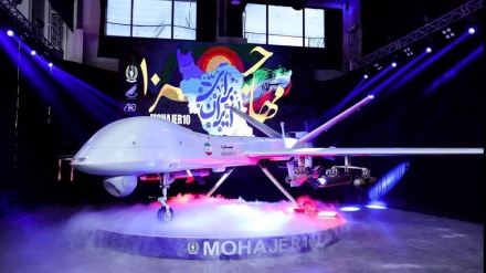 Iran stellt Drohne „Mohajer-10“ mit 2.000 km Flugreichweite vor