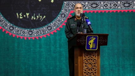  سرلشکر سلامی: آمریکا بیش از هر زمان دیگری رو به زوال است