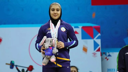Female Iranian lifter finishes runner-up in Asian Youth & Jr. Championships 