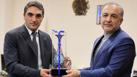 Ձեր նշանակումը կնպաստի փոխգործակցության սերտացմանը. Սիմիդյանը՝ Իրանի դեսպանին