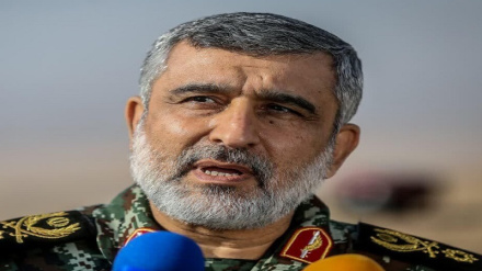 امریکایانو په یوه شپه کې درې ځلې ایران ته لیکونه استوي او سوال او زاری کوي